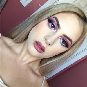 Meet your Posher, Alexandra